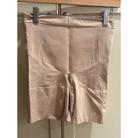 SPANX Other - SPANX by SARA BLAKELY, WOMEN'S M, BEIGE COMPRESSION SHAPEWEAR SHORTS